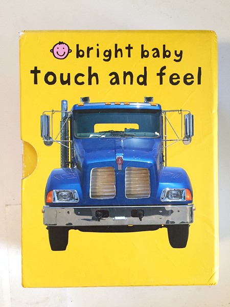 Bright Baby Touch and Feel books in gift box set yellow Words board book
