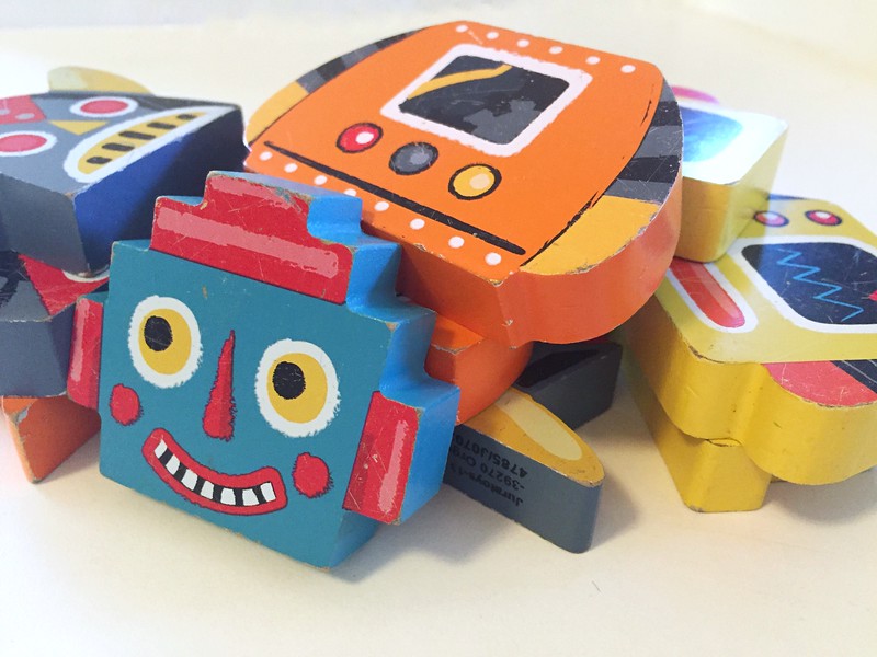 Janod chunky wooden robot magnet pieces in stacks