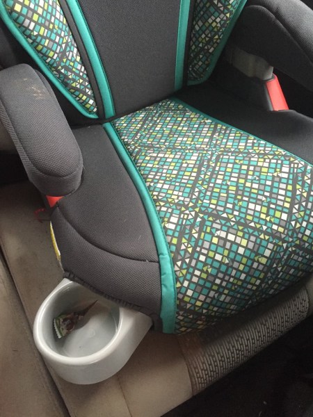 Graco Turbobooster cup holder extended