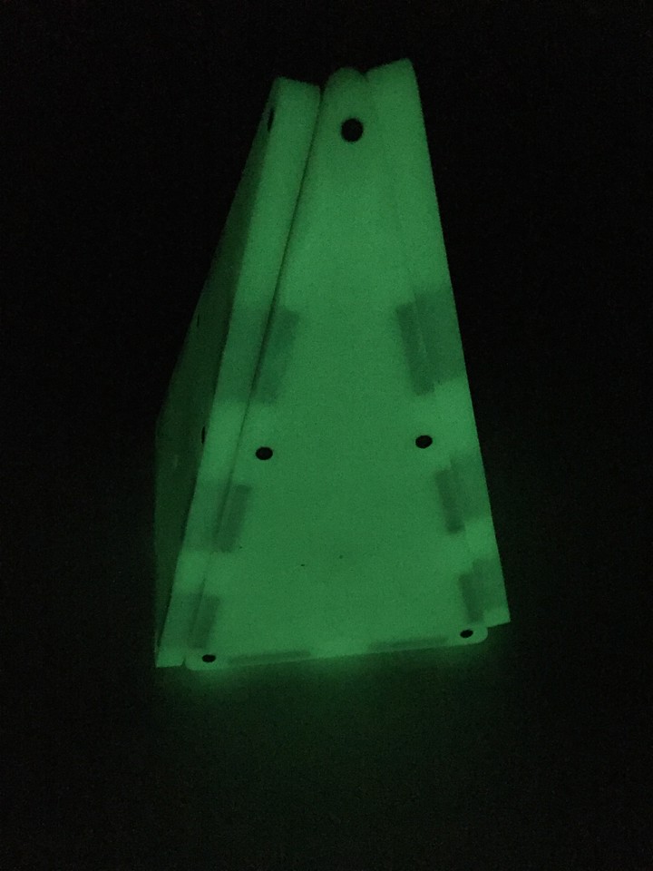 Glow in the Dark&nbsp;Magna-Tiles