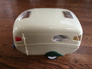 Calico Critters Caravan Family Camper closed