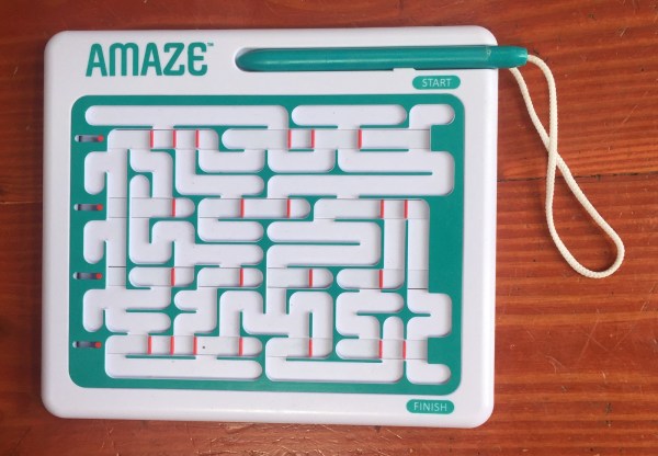 Amaze maze puzzle game