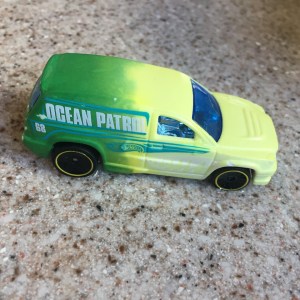 Hot Wheels Color Shifters green and yellow Beach Patrol car toy