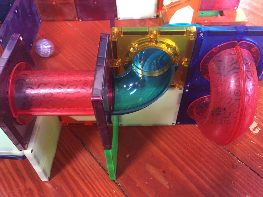 Magnetic Tile Ball&nbsp;Run