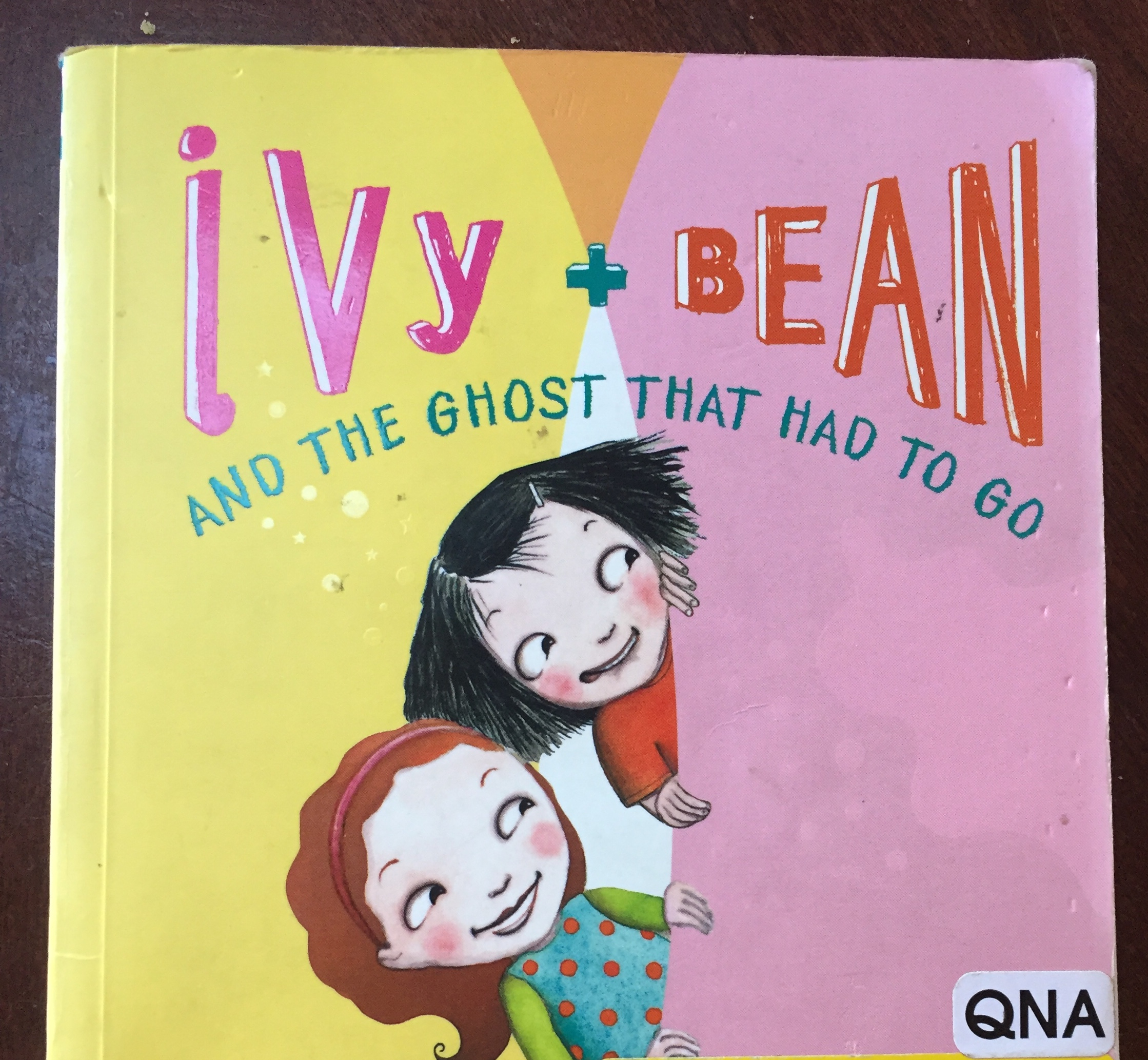 Ivy and Bean and the Ghost That Had to Go book cover by Annie Barrows chapter book for kids