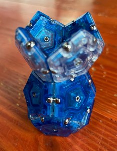 Speks Geode cobalt blue pineapple