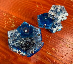 Speks Geode cobalt blue magnetic fidget toy in