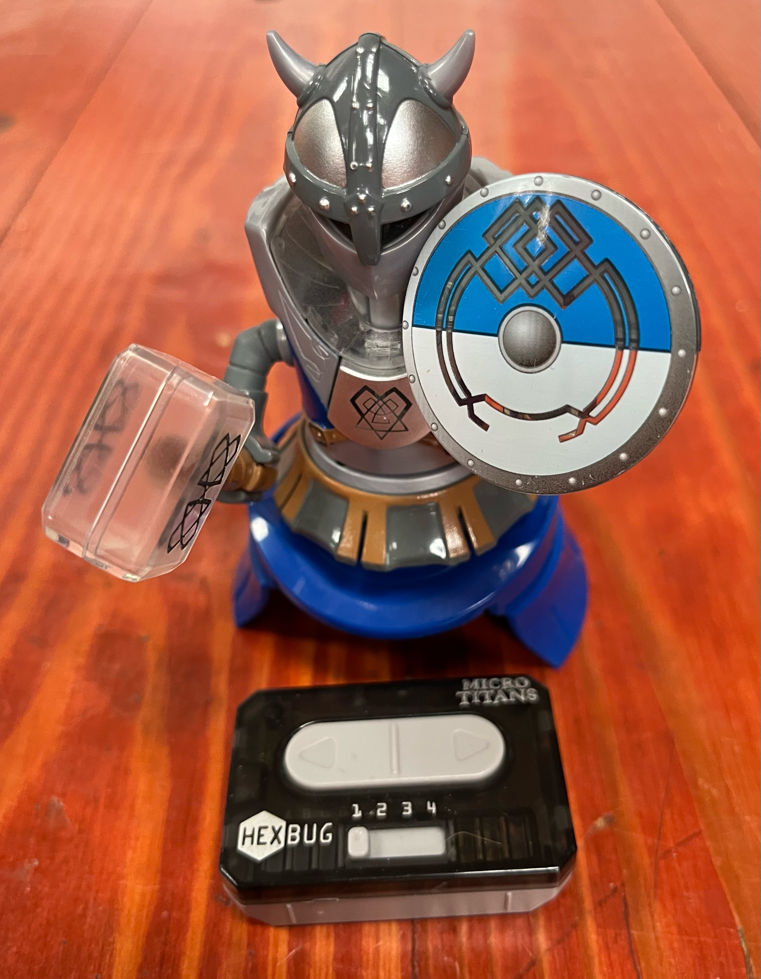 Hexbug Micro Titans blue Viking battle robot with remote control