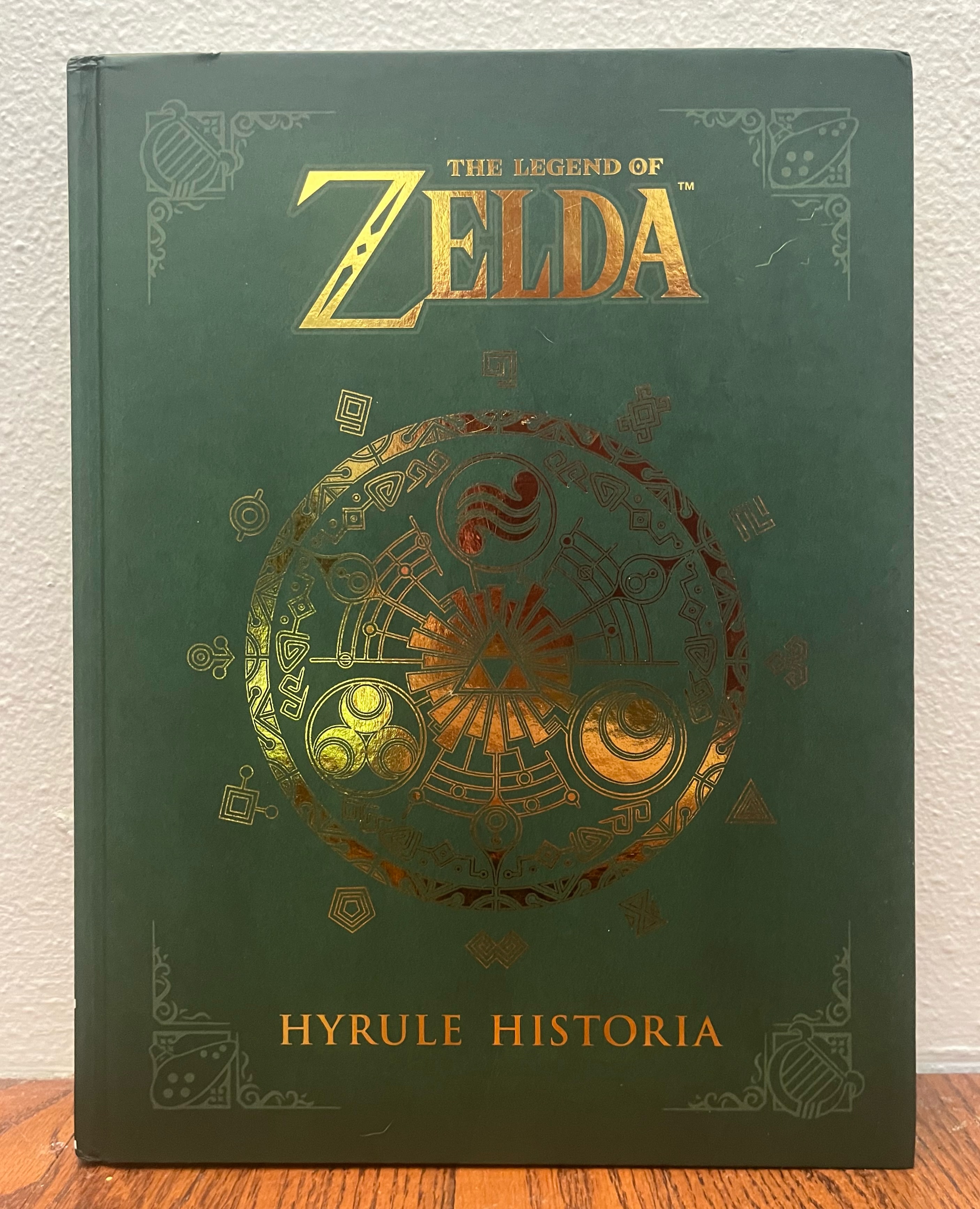 Zelda Hyrule Historia Book