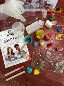 MindWare Science Academy Soap Lab for kids box and contents soap making supplies