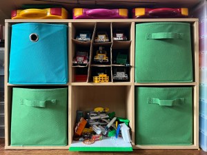 Closetmaid 6 cube Storage Shelf Organizer with green and turquoise bins to