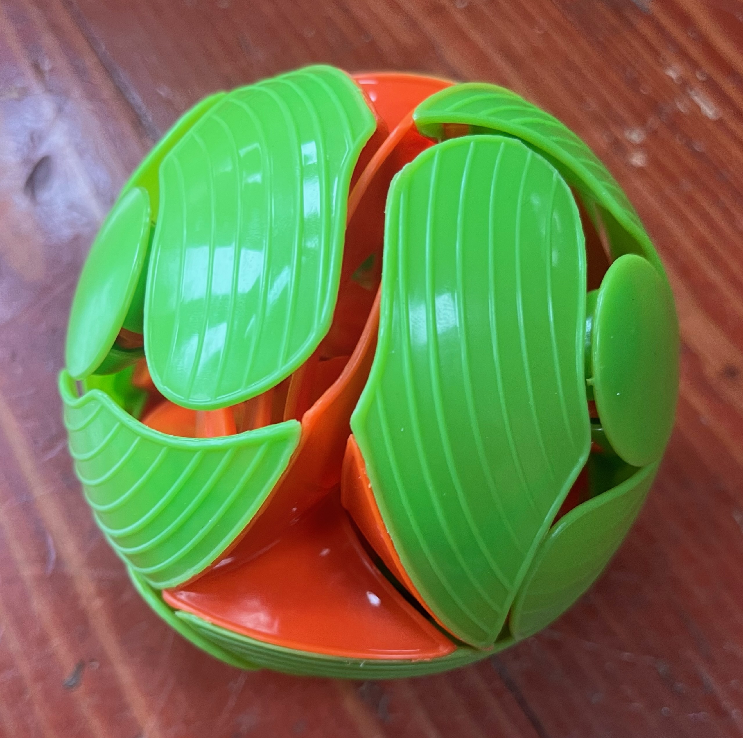 Haberman Switch Pitch ball toy green with orange