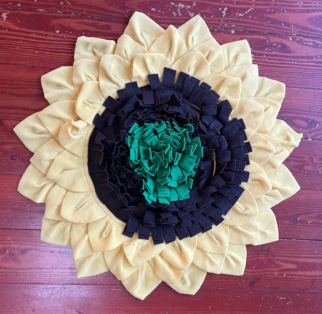 Pets Love This Sunflower Snuffle&nbsp;Mat