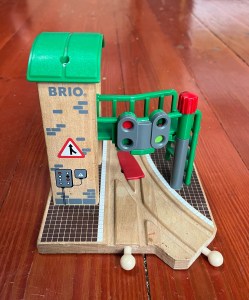 Brio Signal Station wooden train tracks accessory