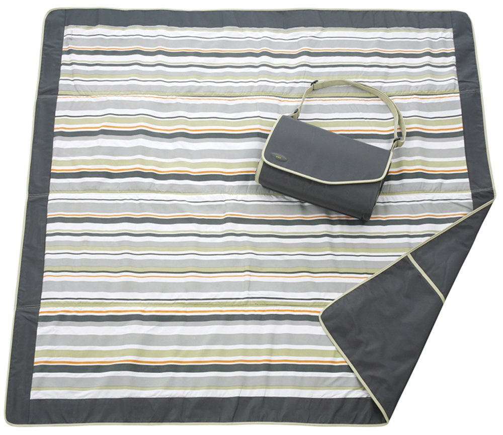 JJ Cole Outdoor Blanket on Amazon
